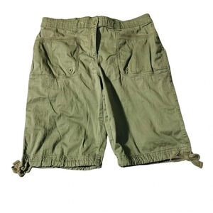 Karen Scott women's side 8P military green shorts